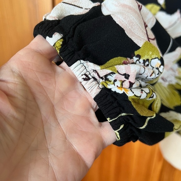 a.n.a Black Floral Crop Blouse Off Shoulder Festival Trendy Sexy Casual Chic - Picture 7 of 10